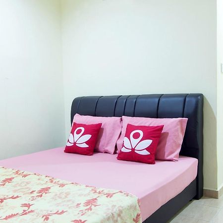 Kampung Guest House Пантай Ченанг Екстериор снимка