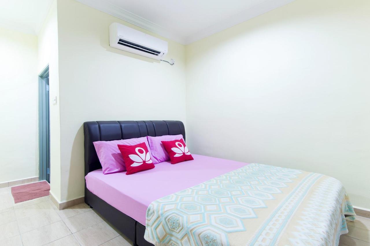 Kampung Guest House Пантай Ченанг Екстериор снимка