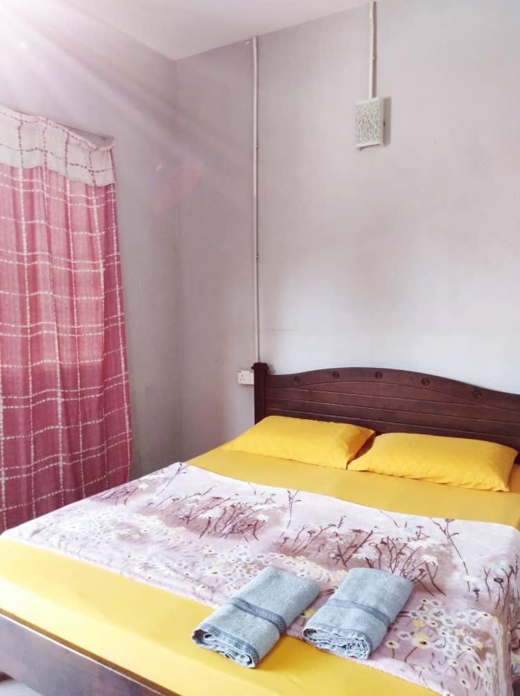 Kampung Guest House Пантай Ченанг Екстериор снимка